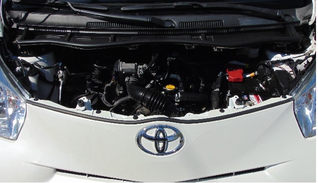 toyota iq Συνεργείο service